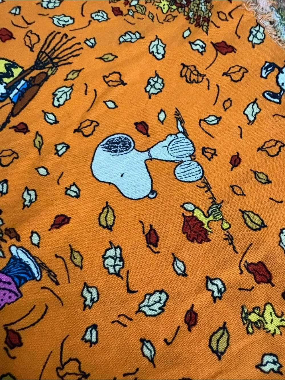 2 yards fabric Peanuts falling leaves 2018 Charlie Brown snoopy 100% cotton